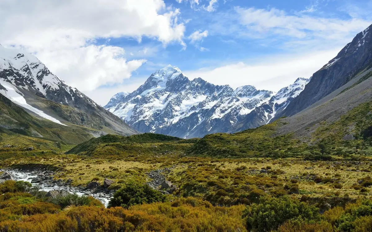 The Hooker Valley with Aoraki / Mount Cook standing at its head